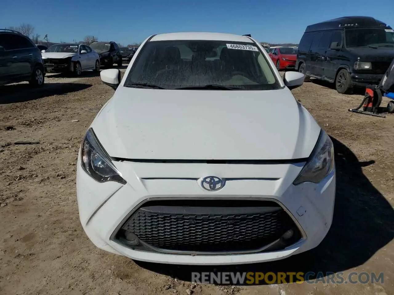 5 Photograph of a damaged car 3MYDLBYVXKY525758 TOYOTA YARIS 2019