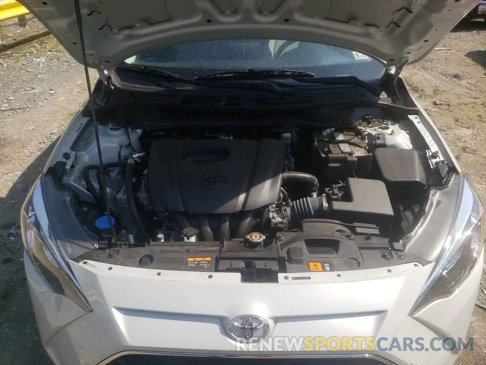 7 Photograph of a damaged car 3MYDLBJV1LY715962 TOYOTA YARIS 2020