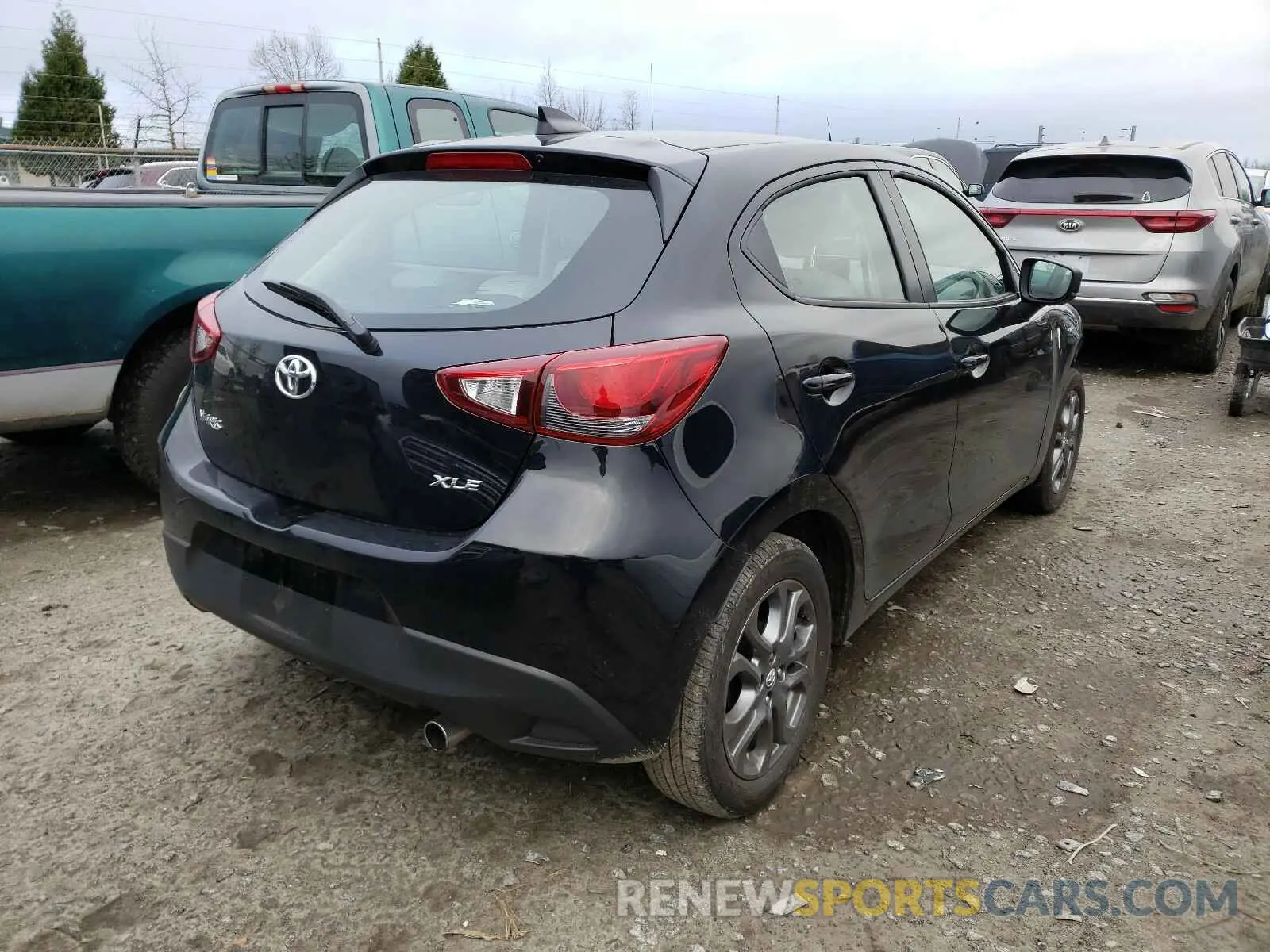4 Photograph of a damaged car 3MYDLBJV2LY700080 TOYOTA YARIS 2020