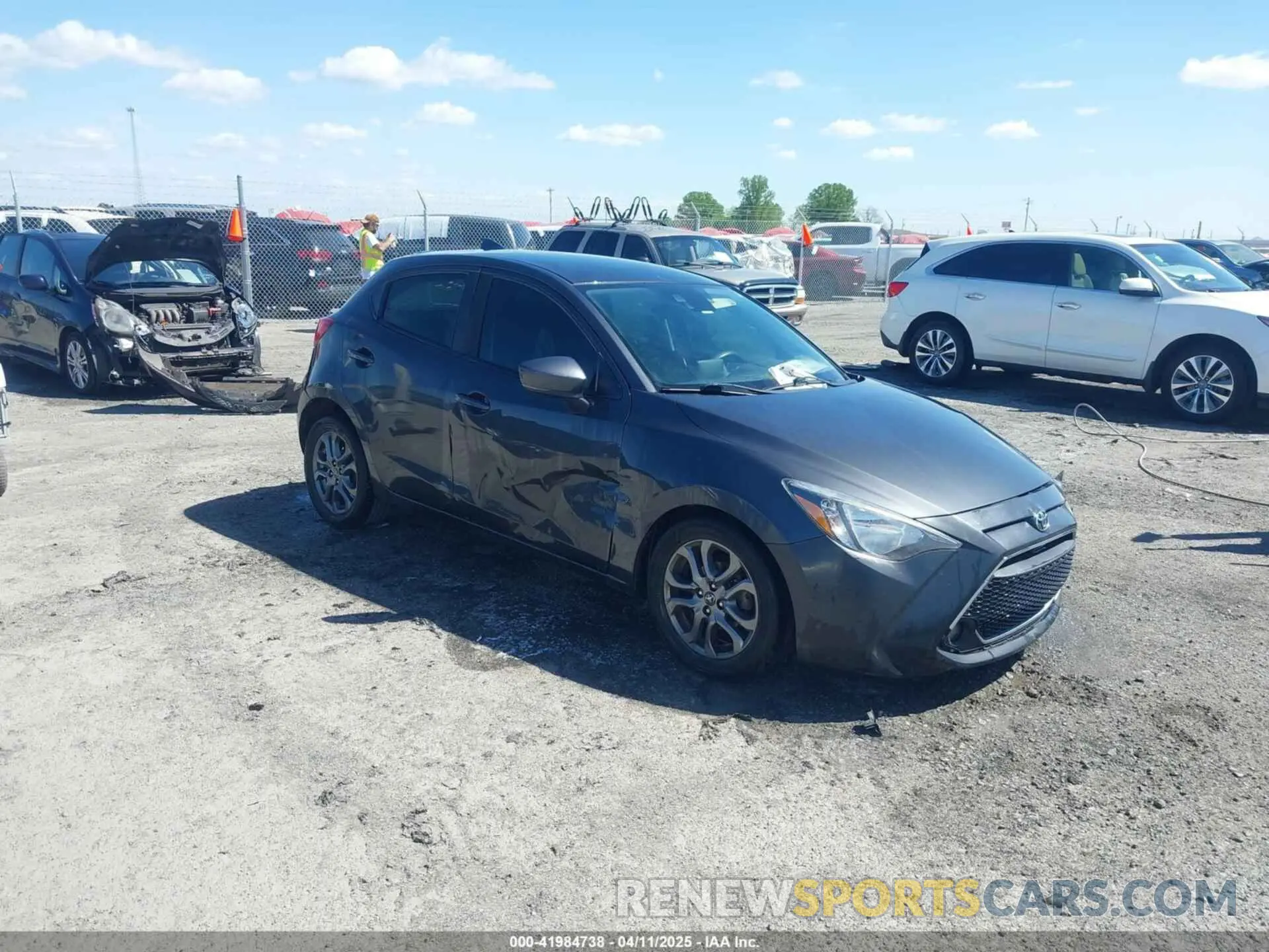 1 Photograph of a damaged car 3MYDLBJV3LY703134 TOYOTA YARIS 2020