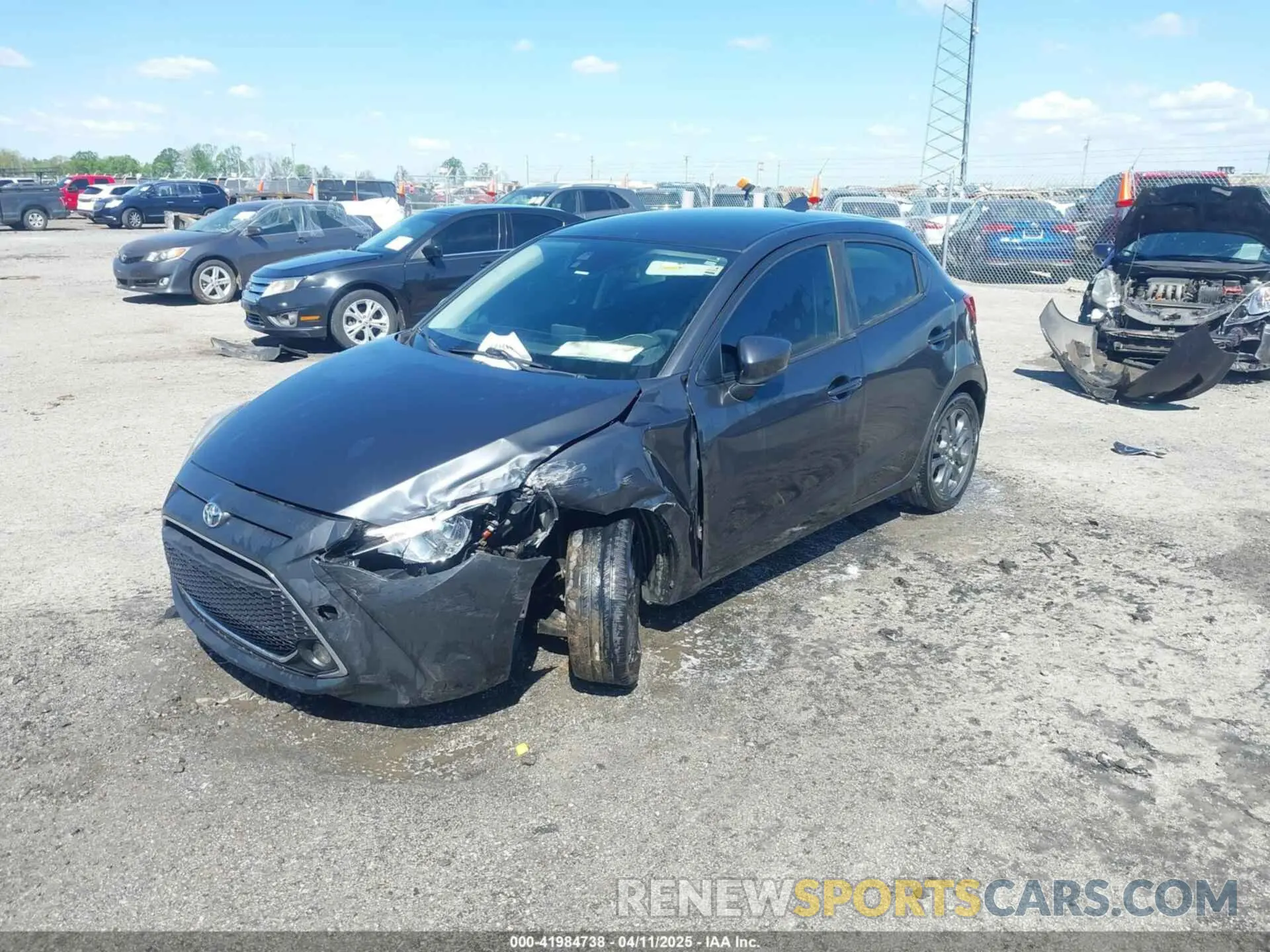 2 Photograph of a damaged car 3MYDLBJV3LY703134 TOYOTA YARIS 2020