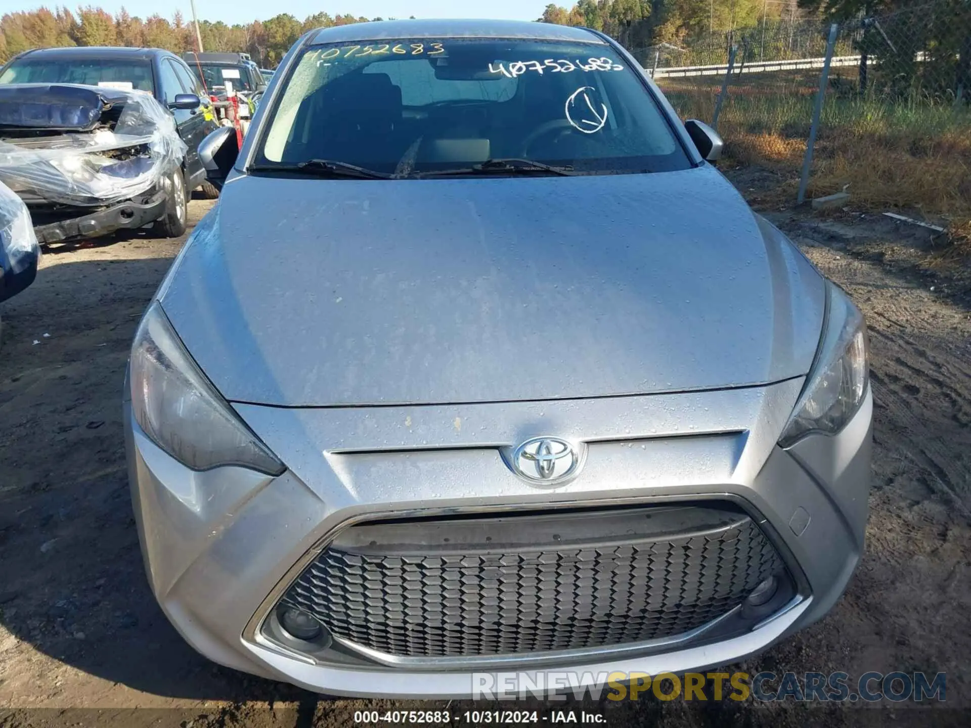 6 Photograph of a damaged car 3MYDLBJV5LY704995 TOYOTA YARIS 2020