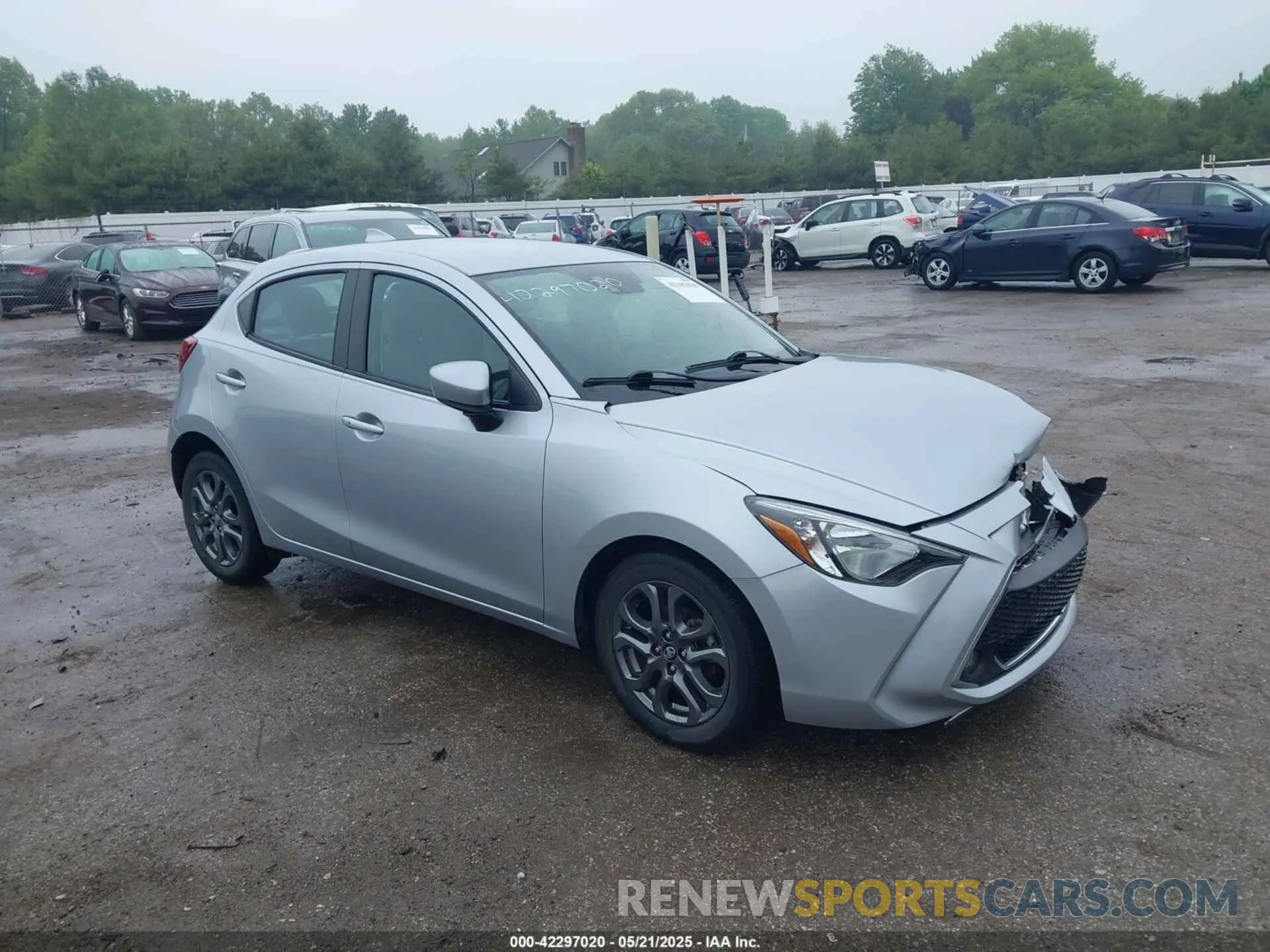 1 Фотография поврежденного автомобиля 3MYDLBJV6LY700373 TOYOTA YARIS 2020