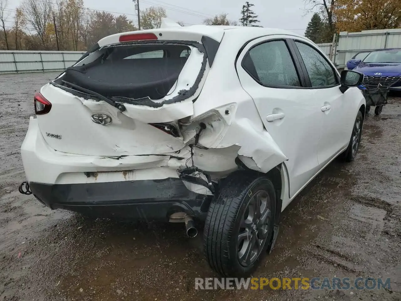 4 Photograph of a damaged car 3MYDLBJV7LY702889 TOYOTA YARIS 2020
