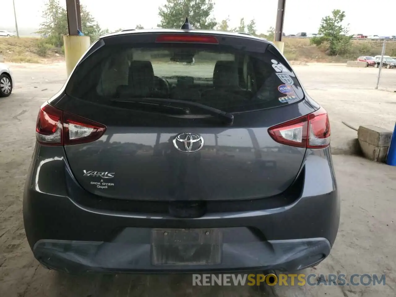 6 Фотография поврежденного автомобиля 3MYDLBJV7LY708076 TOYOTA YARIS 2020