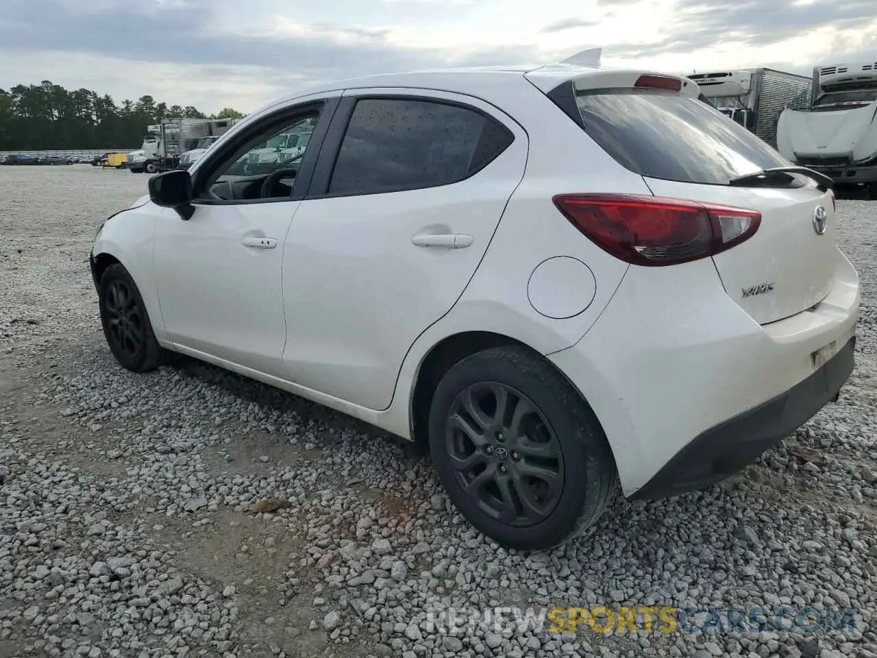 2 Photograph of a damaged car 3MYDLBJVXLY700151 TOYOTA YARIS 2020