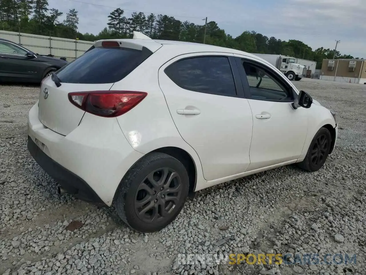 3 Photograph of a damaged car 3MYDLBJVXLY700151 TOYOTA YARIS 2020