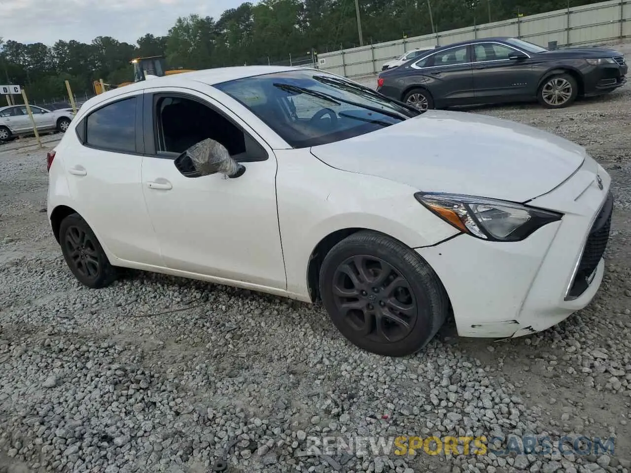 4 Photograph of a damaged car 3MYDLBJVXLY700151 TOYOTA YARIS 2020