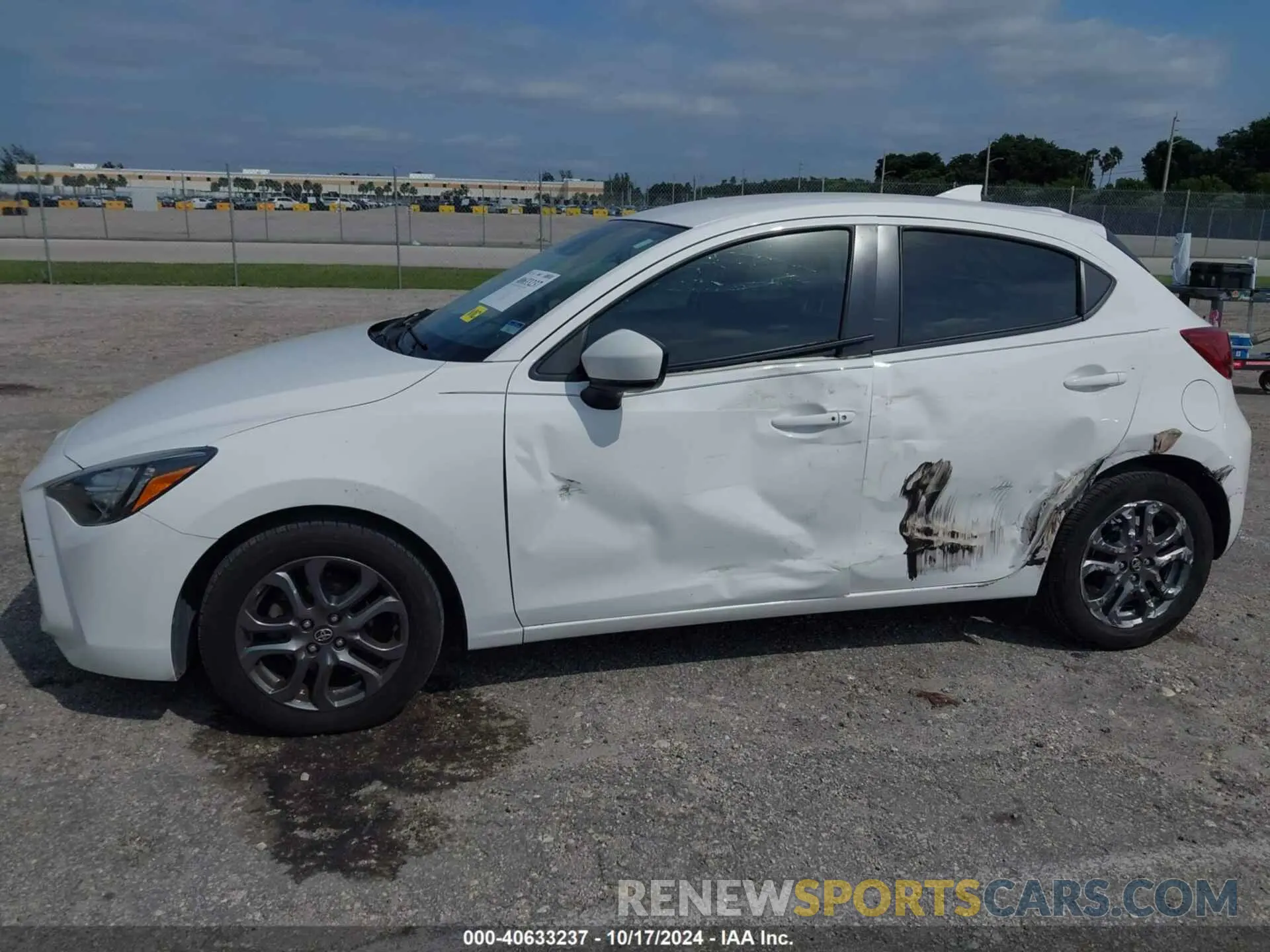 6 Photograph of a damaged car 3MYDLBJVXLY703650 TOYOTA YARIS 2020