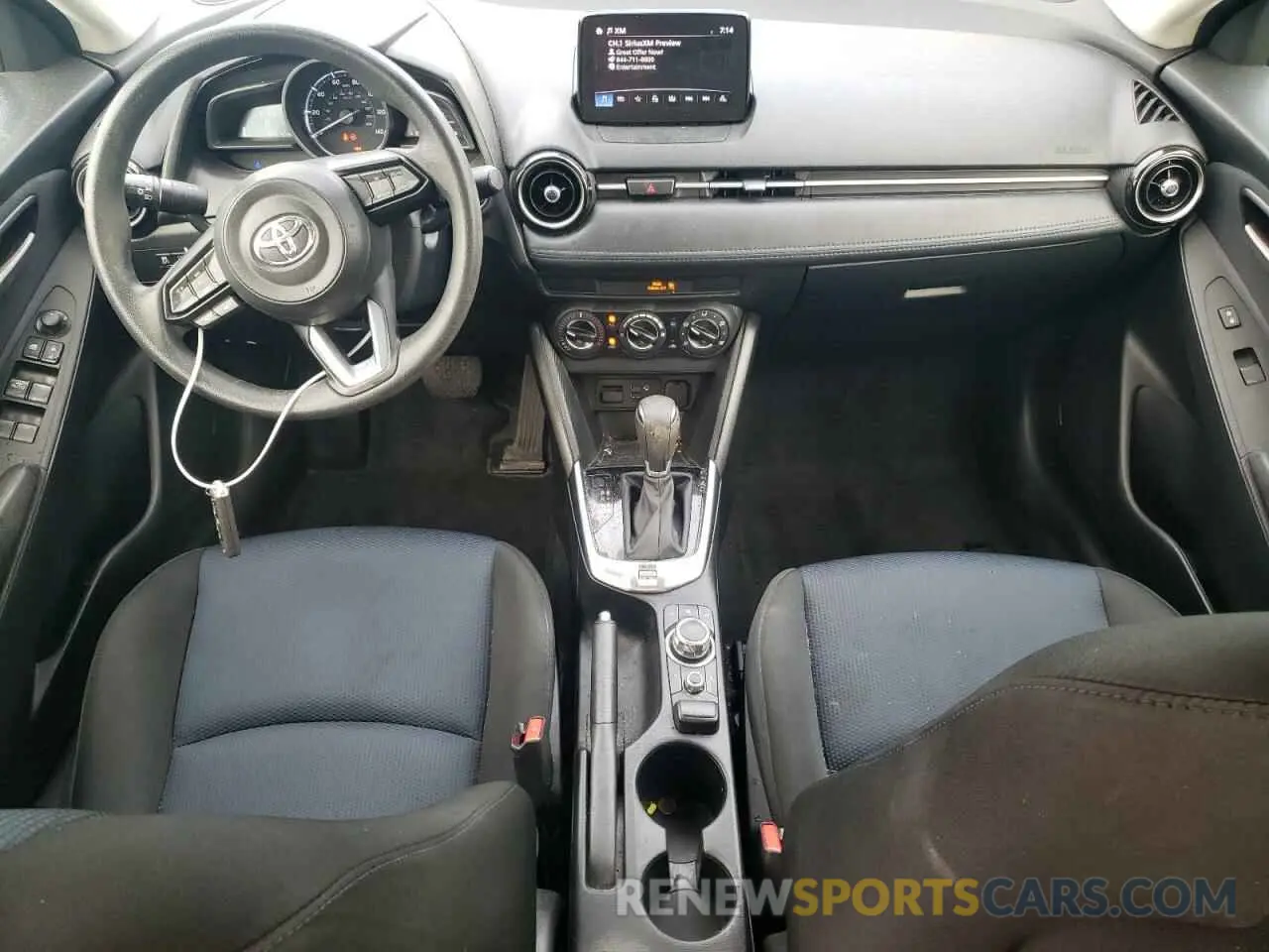 8 Photograph of a damaged car 3MYDLBYV7LY715132 TOYOTA YARIS 2020