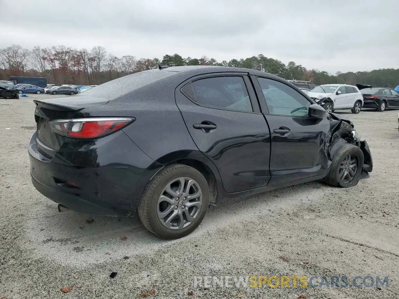 3 Photograph of a damaged car 3MYDLBYV8LY708450 TOYOTA YARIS 2020
