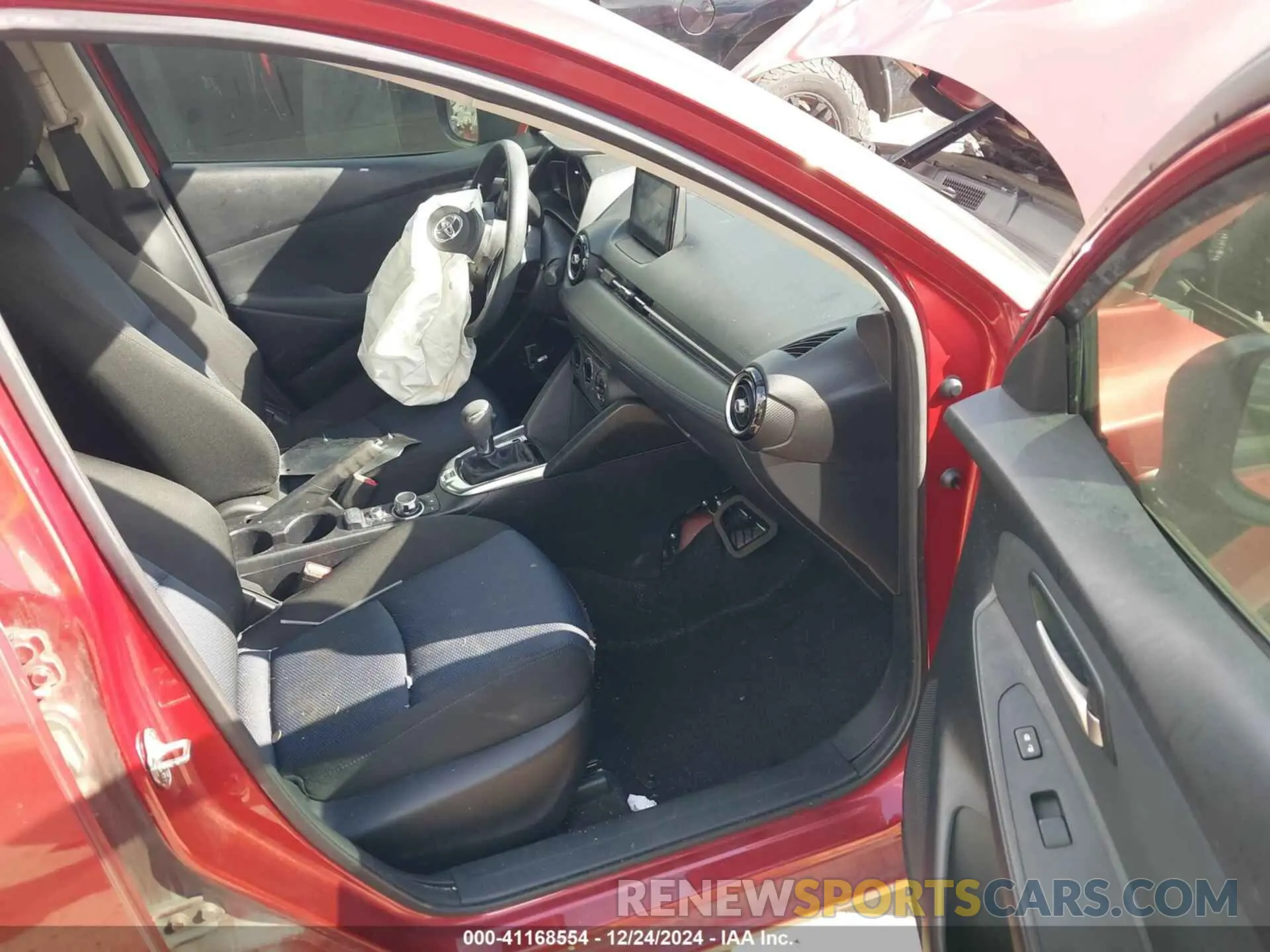 5 Фотография поврежденного автомобиля 3MYDLBYV8LY709890 TOYOTA YARIS 2020