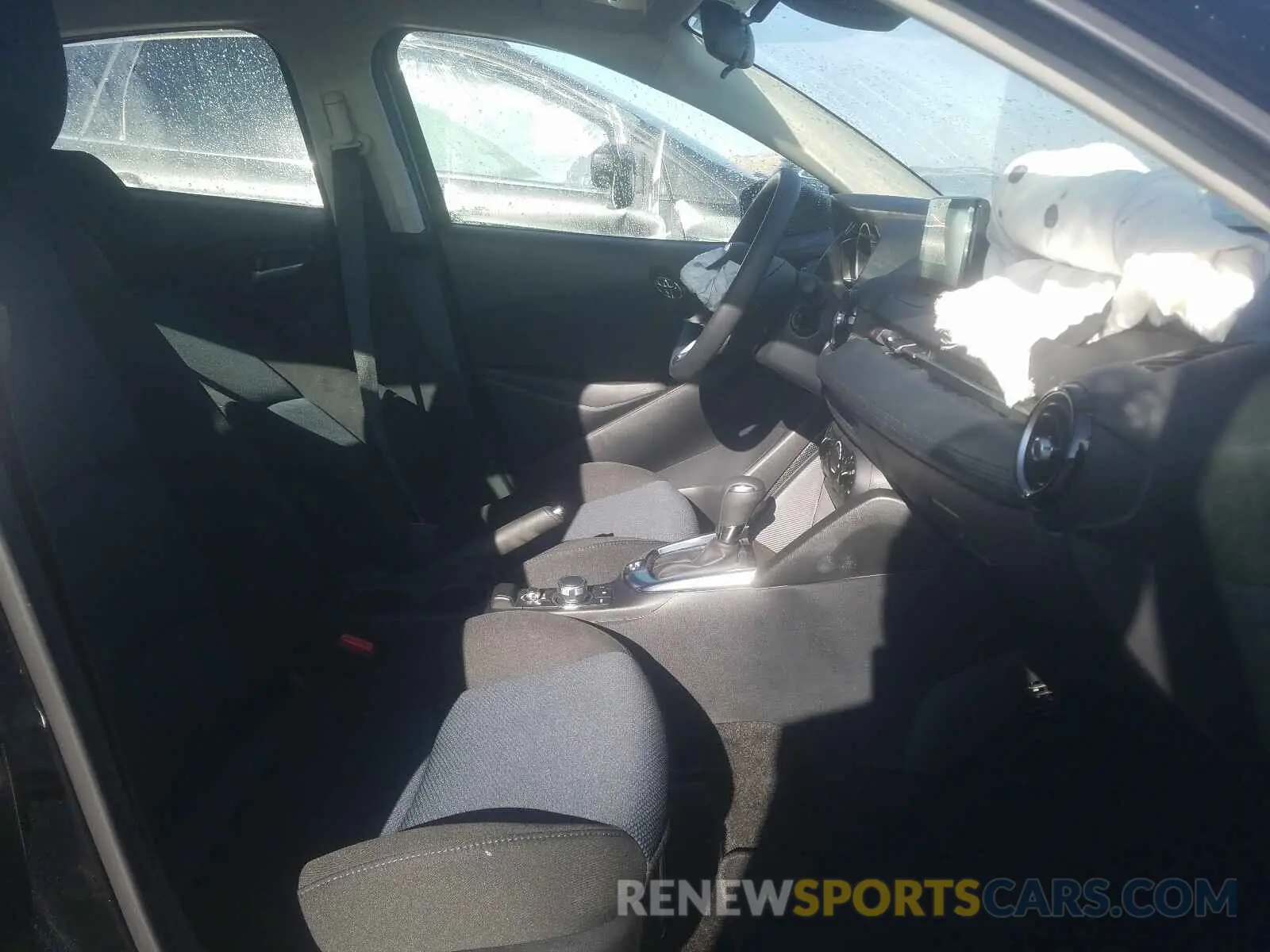 5 Photograph of a damaged car 3MYDLBYV8LY716497 TOYOTA YARIS 2020