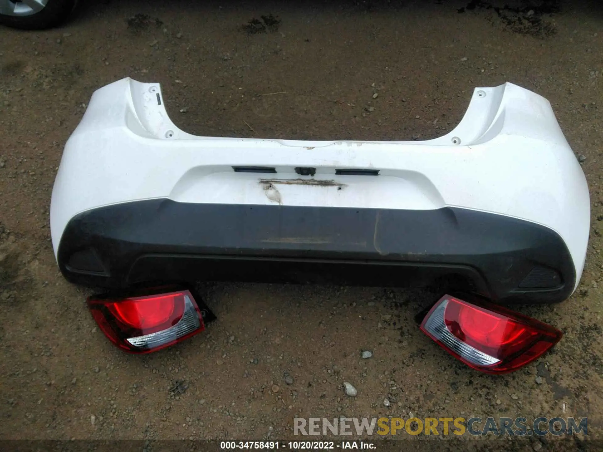 12 Фотография поврежденного автомобиля 3MYDLBJV9LY700674 TOYOTA YARIS HATCHBACK 2020