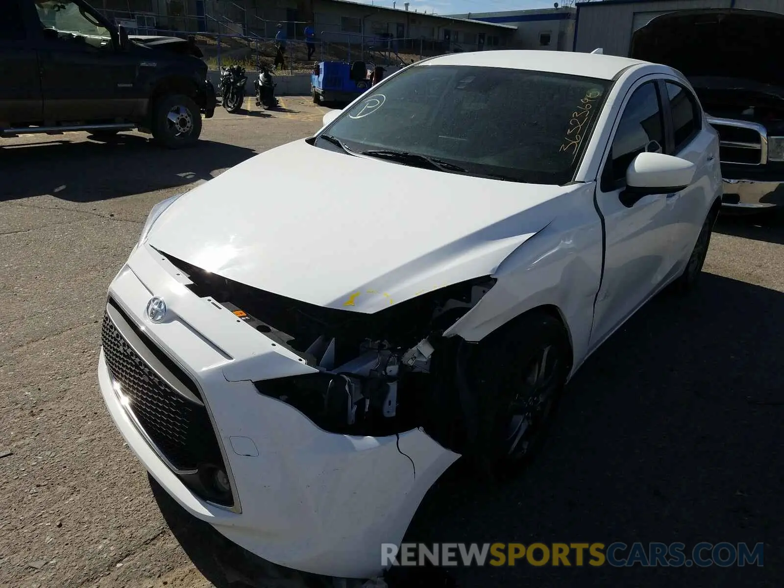 9 Photograph of a damaged car 3MYDLBJV8LY701024 TOYOTA YARIS LE 2020