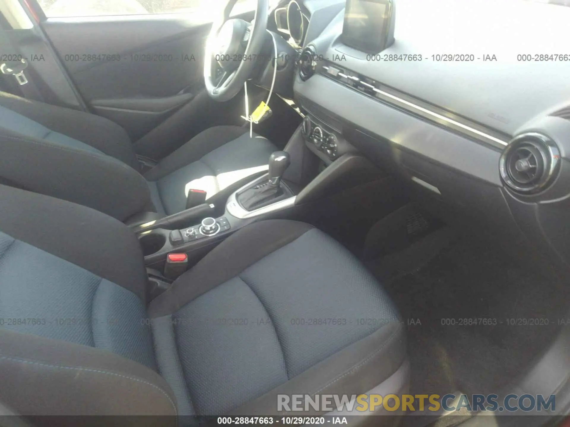 5 Photograph of a damaged car 3MYDLBYV0KY508015 TOYOTA YARIS SEDAN 2019