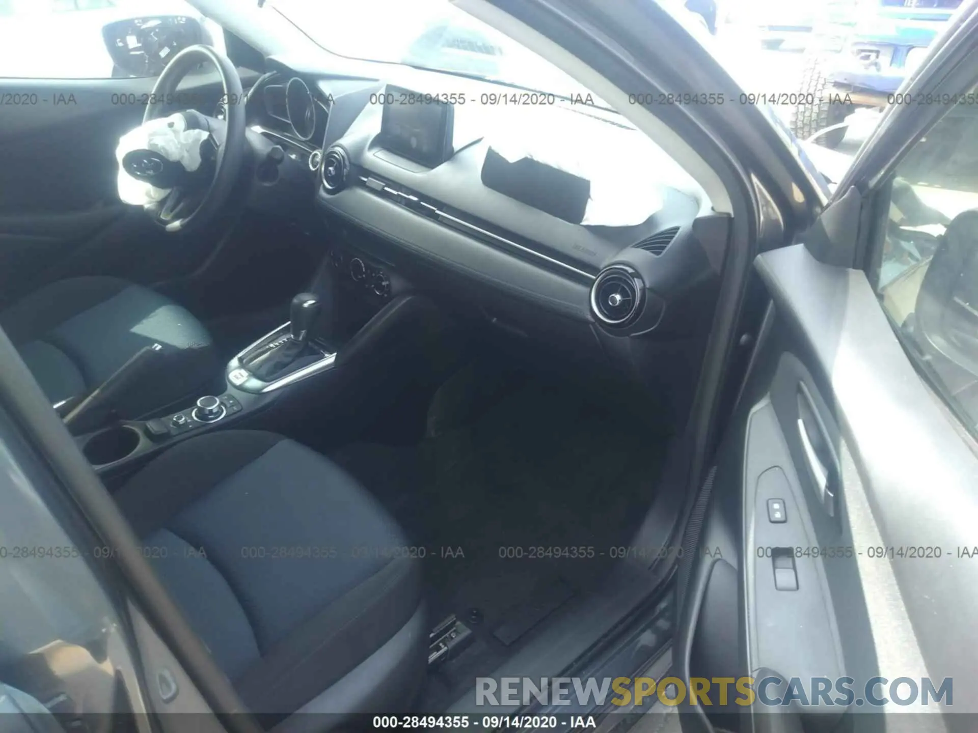 5 Photograph of a damaged car 3MYDLBYV1KY502109 TOYOTA YARIS SEDAN 2019