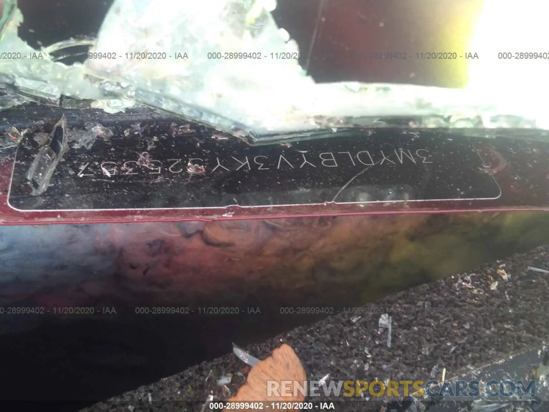 9 Photograph of a damaged car 3MYDLBYV3KY525357 TOYOTA YARIS SEDAN 2019