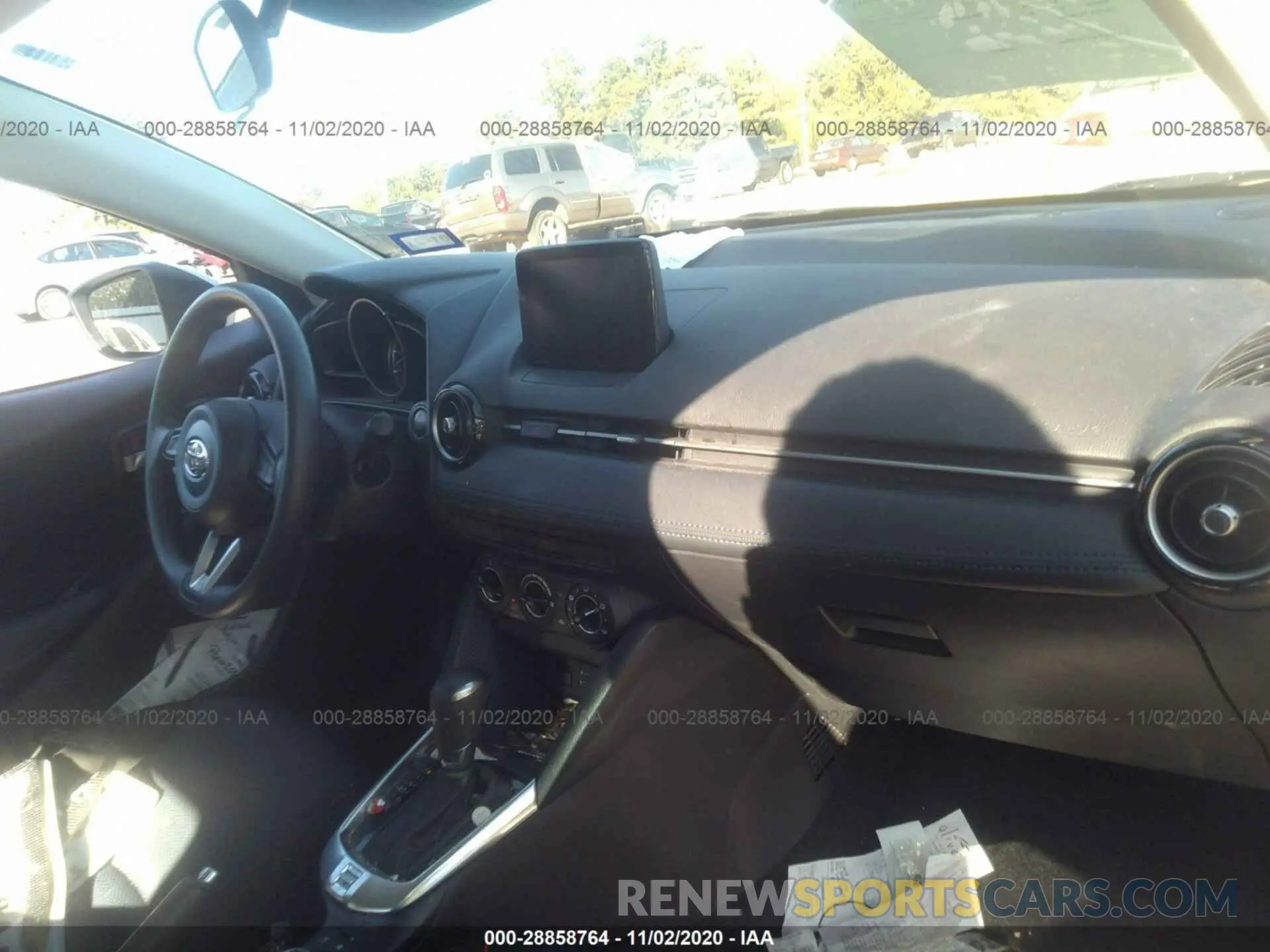 5 Photograph of a damaged car 3MYDLBYV7KY511039 TOYOTA YARIS SEDAN 2019