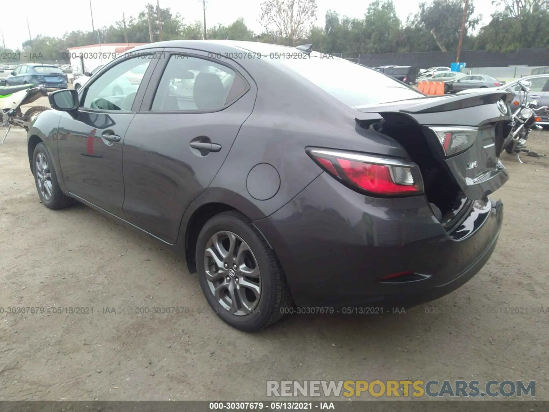 3 Photograph of a damaged car 3MYDLBYV7KY513406 TOYOTA YARIS SEDAN 2019