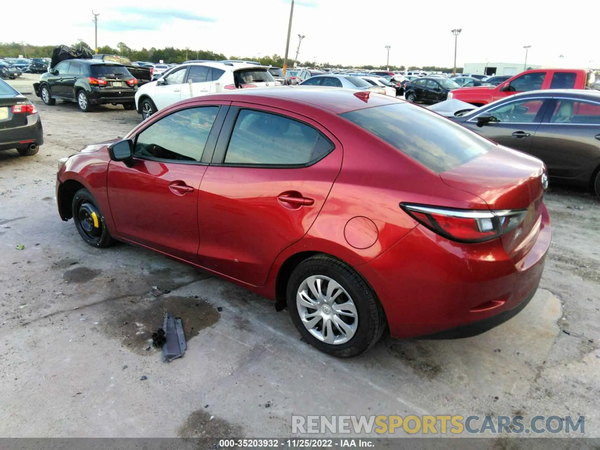 3 Фотография поврежденного автомобиля 3MYDLBYVXLY715254 TOYOTA YARIS SEDAN 2020