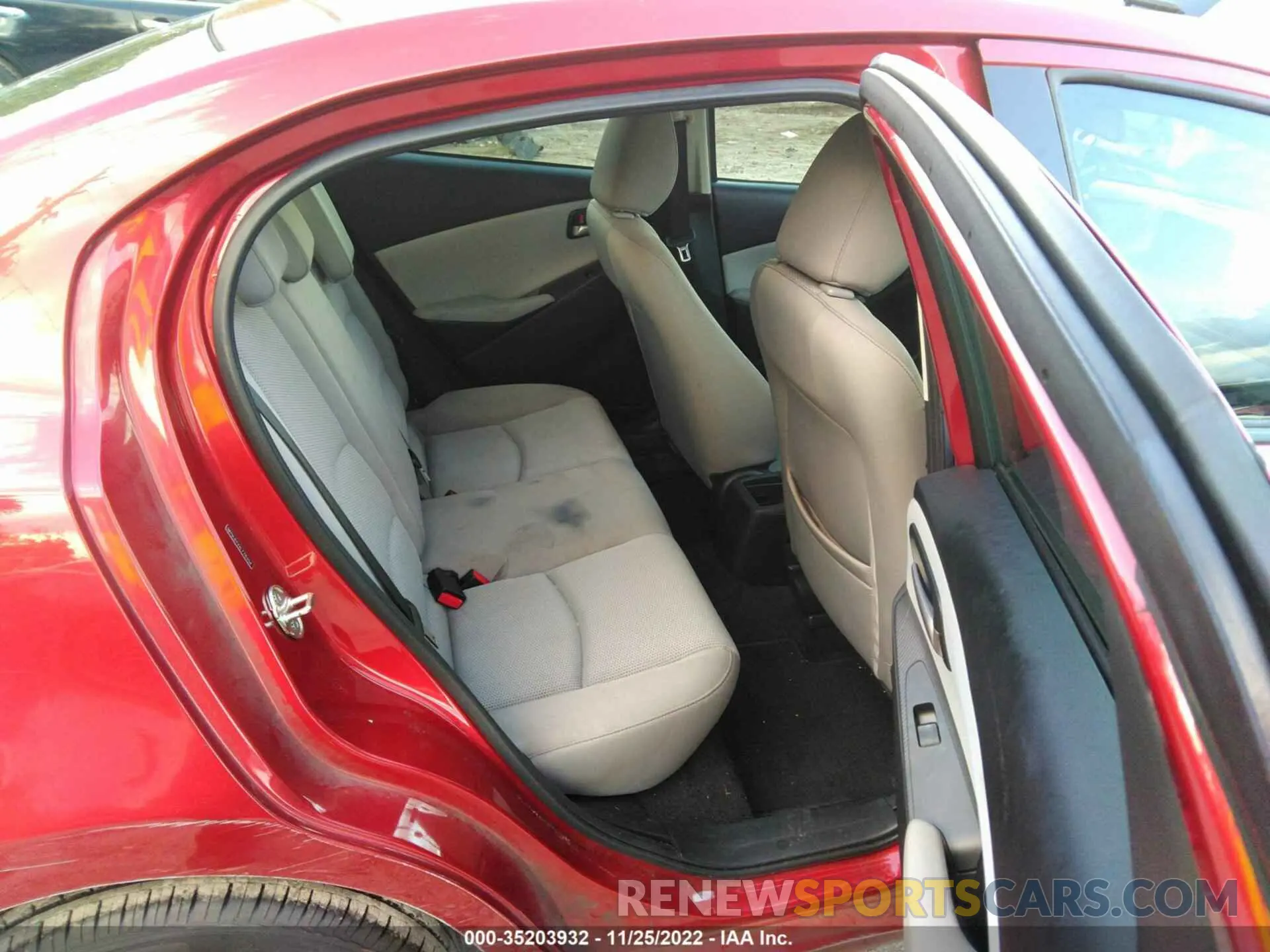 8 Фотография поврежденного автомобиля 3MYDLBYVXLY715254 TOYOTA YARIS SEDAN 2020