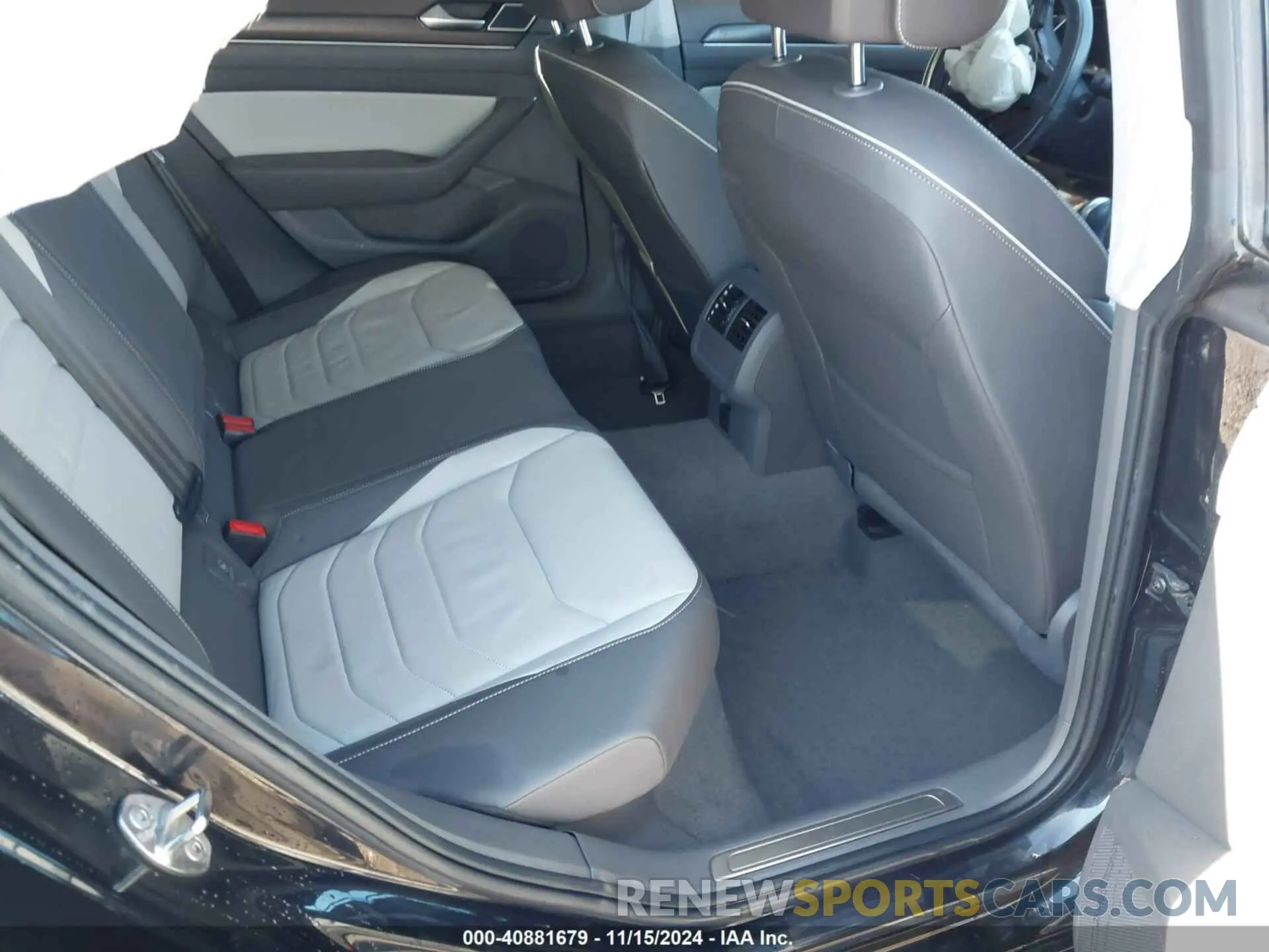 8 Photograph of a damaged car WVWCR7AN4LE014559 VOLKSWAGEN ARTEON 2020