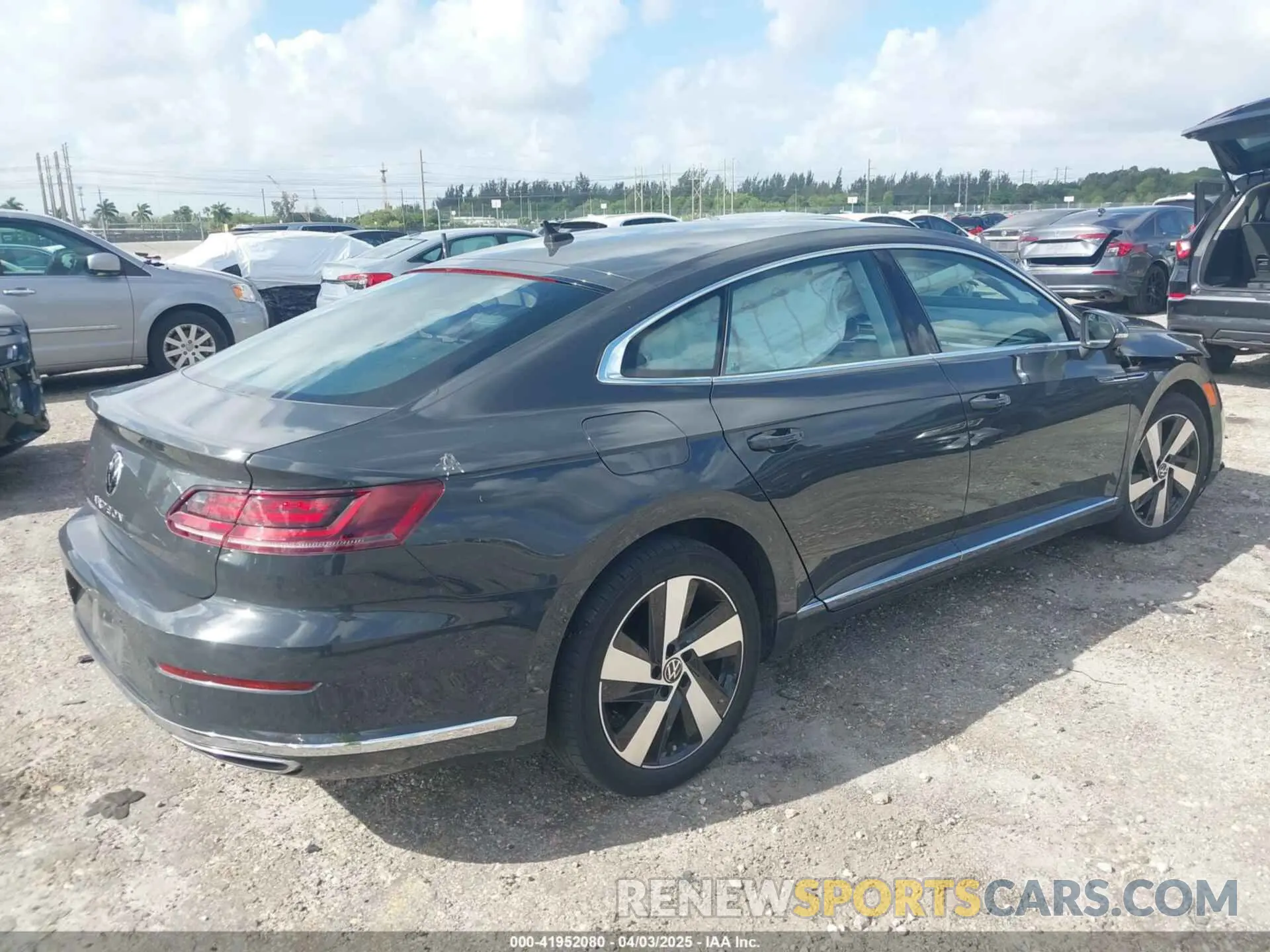 4 Photograph of a damaged car WVWAR7AN9ME004571 VOLKSWAGEN ARTEON 2021