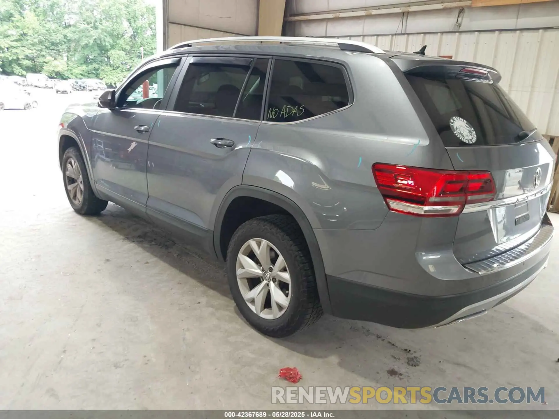 3 Фотография поврежденного автомобиля 1V2AP2CA2KC555726 VOLKSWAGEN ATLAS 2019
