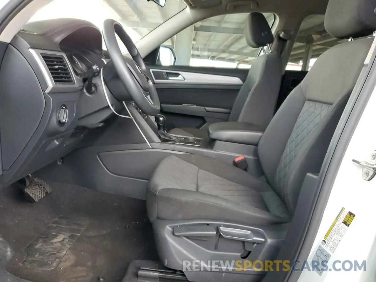 7 Photograph of a damaged car 1V2AP2CA3KC571966 VOLKSWAGEN ATLAS 2019