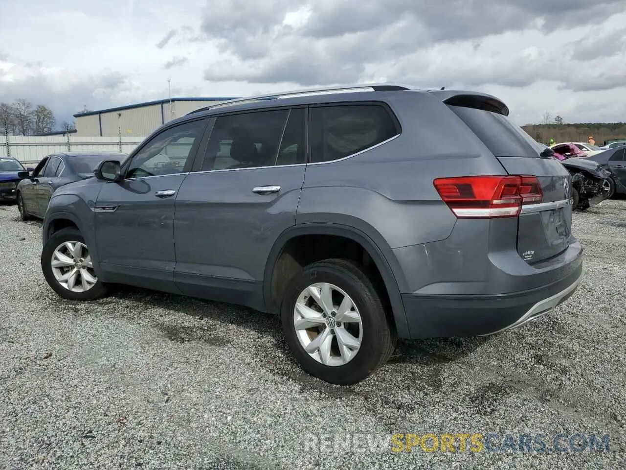 2 Photograph of a damaged car 1V2AP2CA5KC589952 VOLKSWAGEN ATLAS 2019