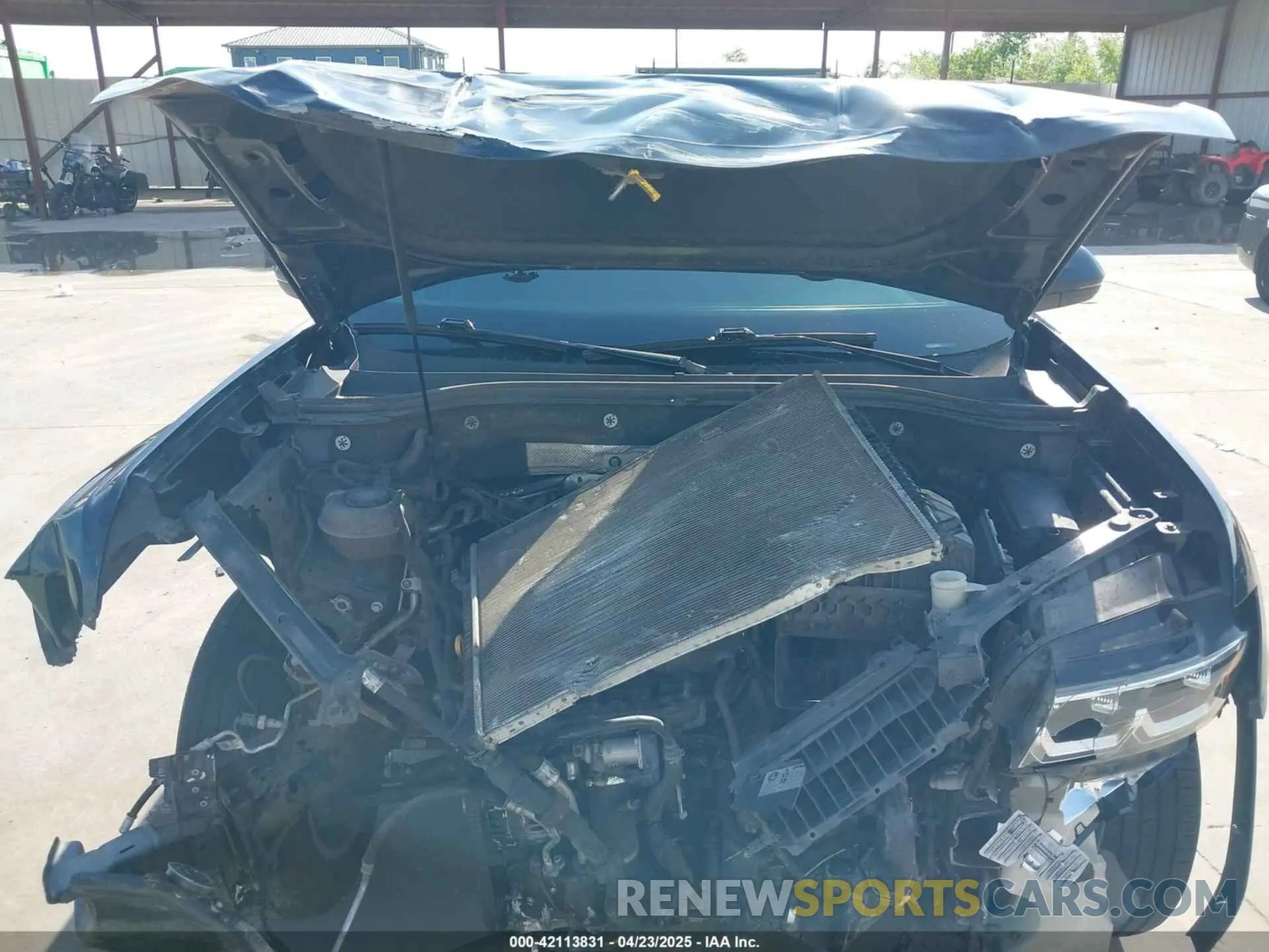 10 Photograph of a damaged car 1V2AP2CA6KC591404 VOLKSWAGEN ATLAS 2019