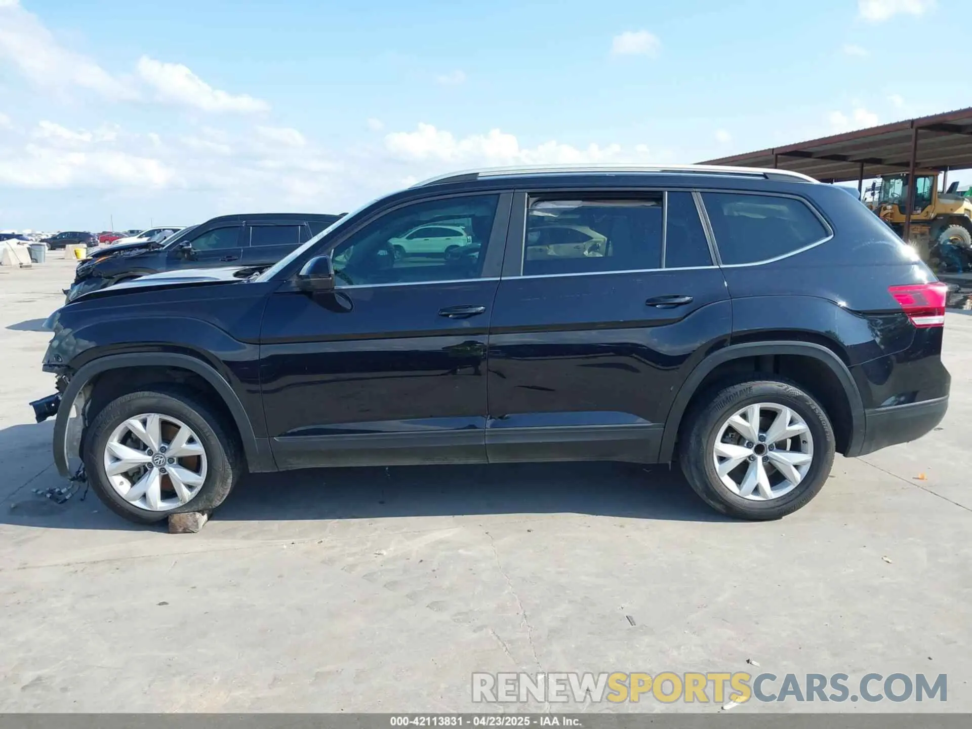 15 Photograph of a damaged car 1V2AP2CA6KC591404 VOLKSWAGEN ATLAS 2019