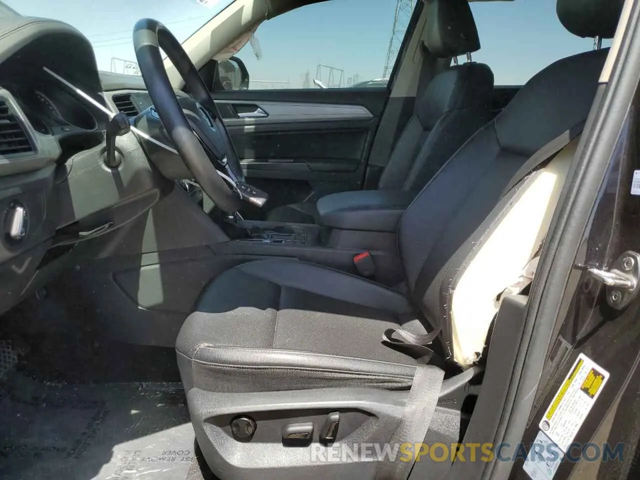 7 Photograph of a damaged car 1V2DP2CA1KC590593 VOLKSWAGEN ATLAS 2019