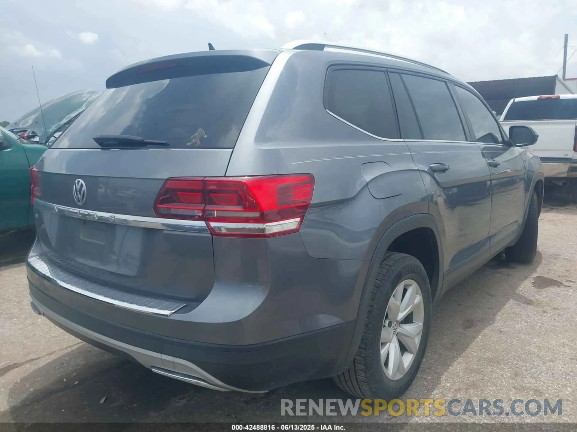 4 Фотография поврежденного автомобиля 1V2DP2CAXKC590446 VOLKSWAGEN ATLAS 2019