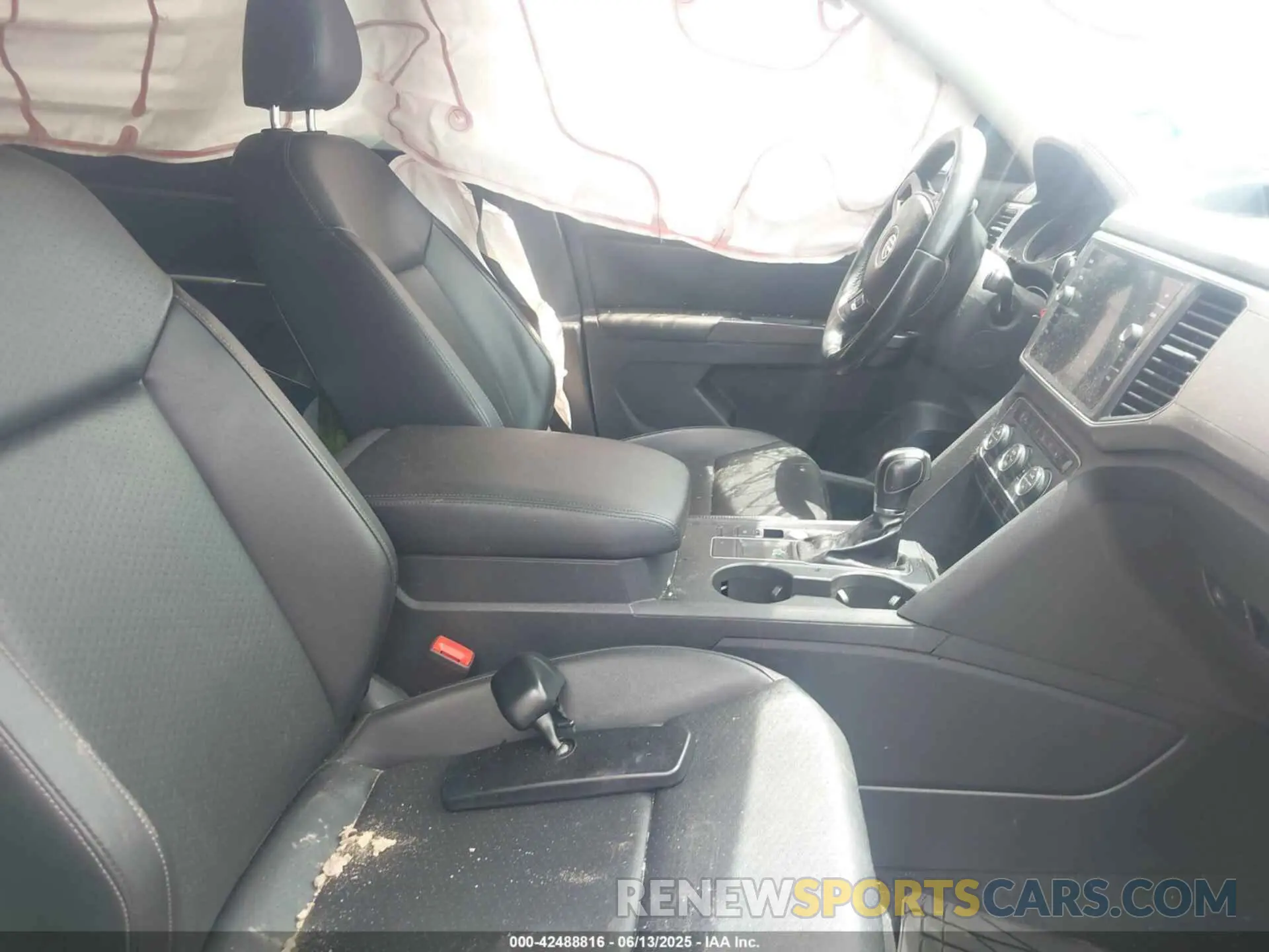 5 Фотография поврежденного автомобиля 1V2DP2CAXKC590446 VOLKSWAGEN ATLAS 2019