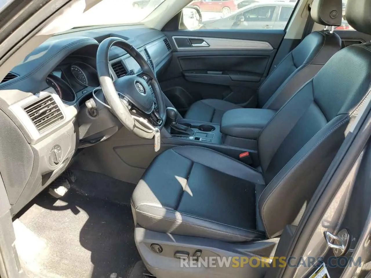 7 Photograph of a damaged car 1V2DR2CA3KC605248 VOLKSWAGEN ATLAS 2019