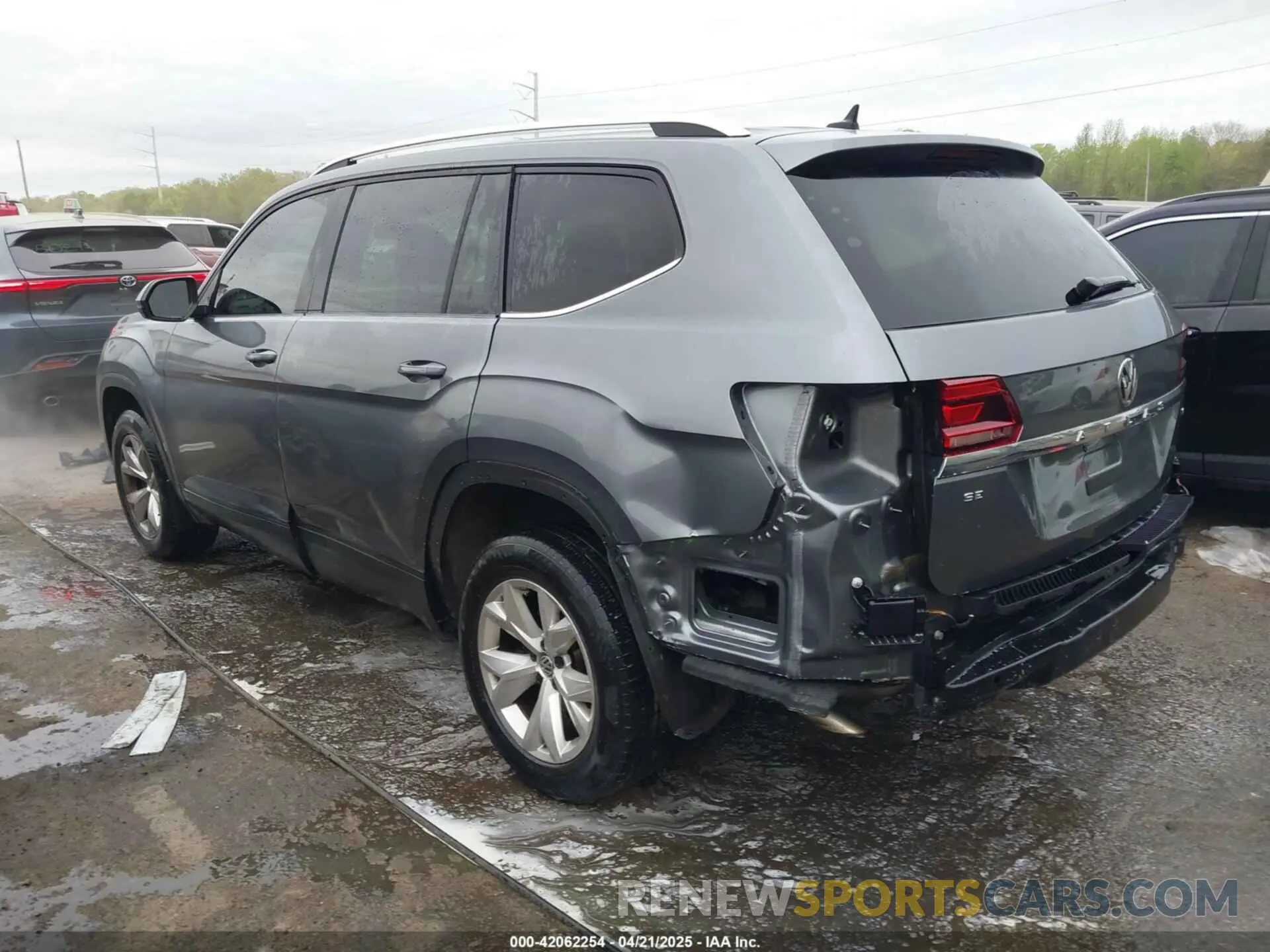 3 Фотография поврежденного автомобиля 1V2DR2CA3KC624379 VOLKSWAGEN ATLAS 2019