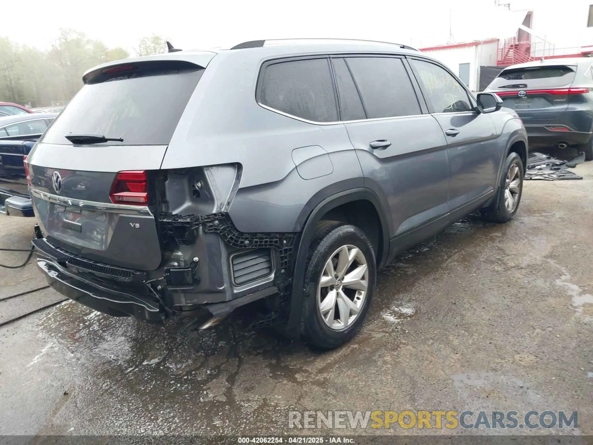 4 Фотография поврежденного автомобиля 1V2DR2CA3KC624379 VOLKSWAGEN ATLAS 2019