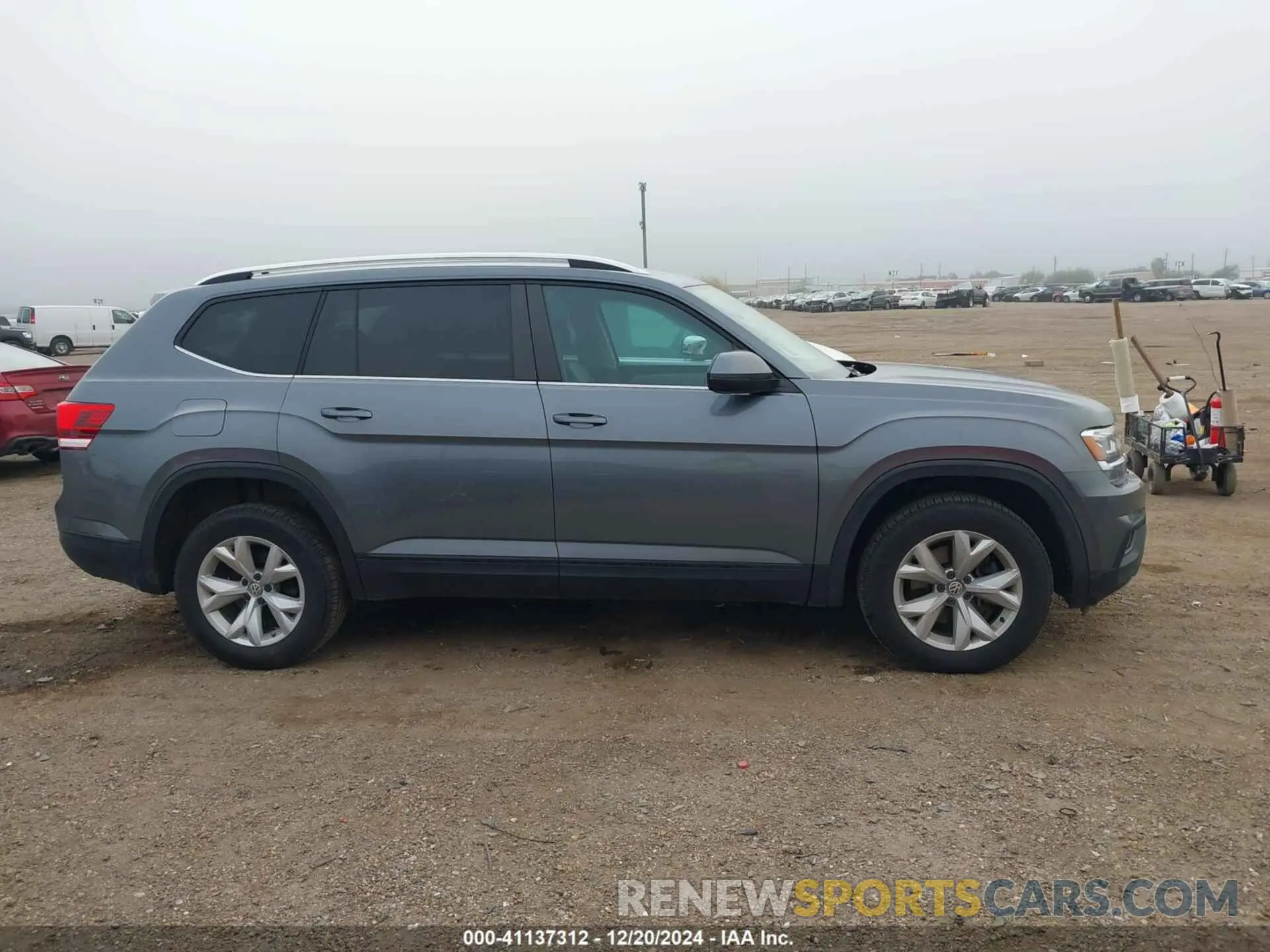 13 Photograph of a damaged car 1V2DR2CAXKC534923 VOLKSWAGEN ATLAS 2019