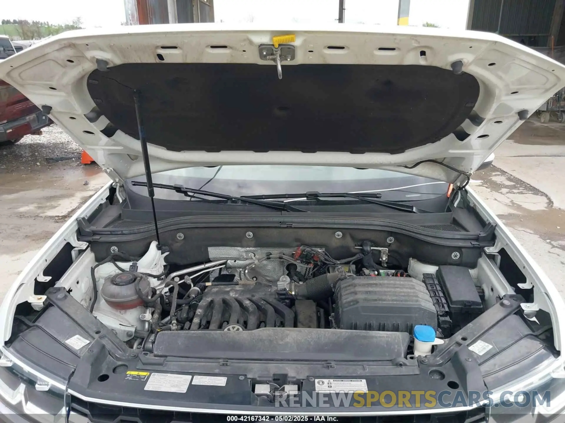 10 Photograph of a damaged car 1V2DR2CAXKC598265 VOLKSWAGEN ATLAS 2019