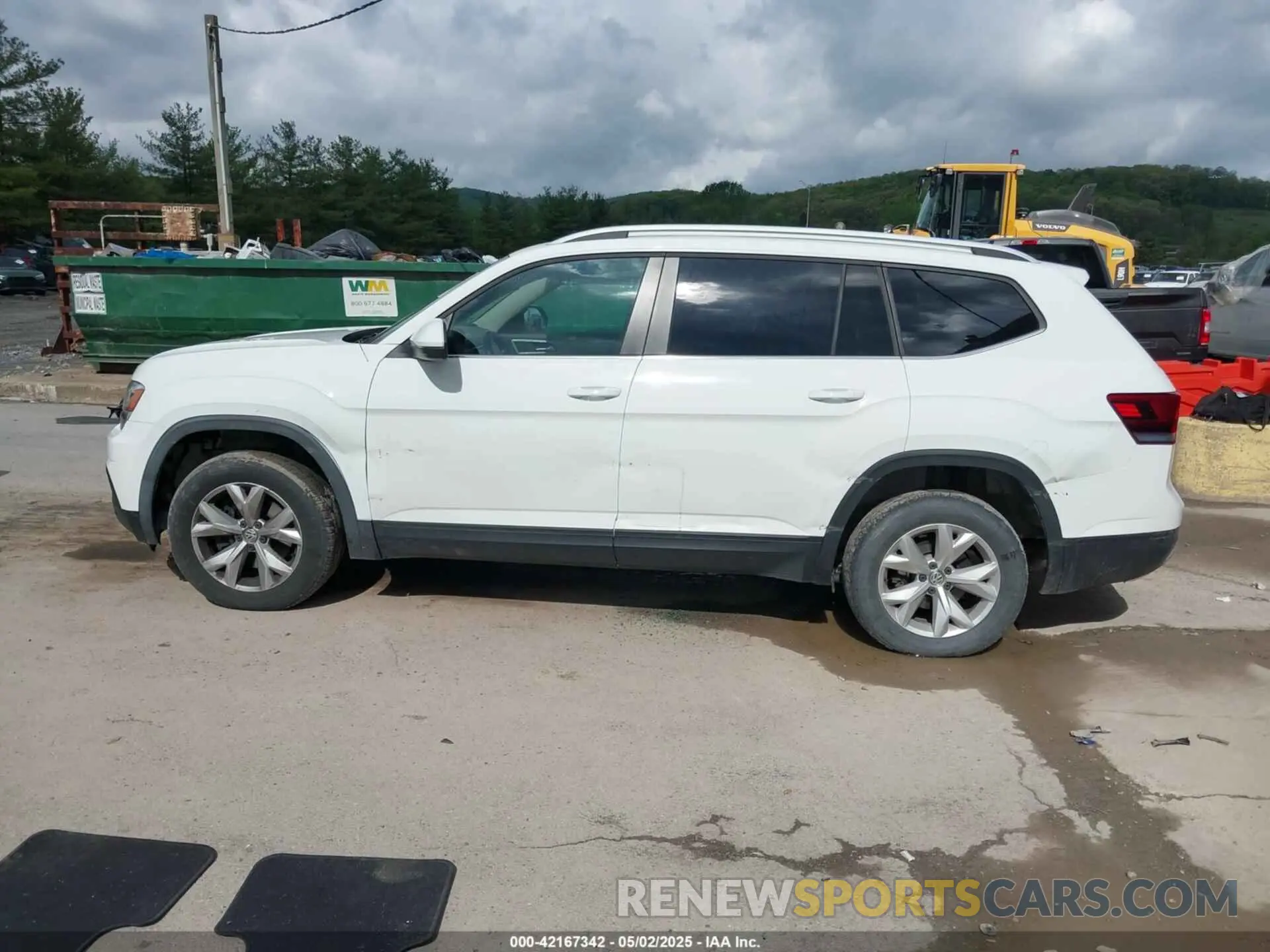 14 Photograph of a damaged car 1V2DR2CAXKC598265 VOLKSWAGEN ATLAS 2019
