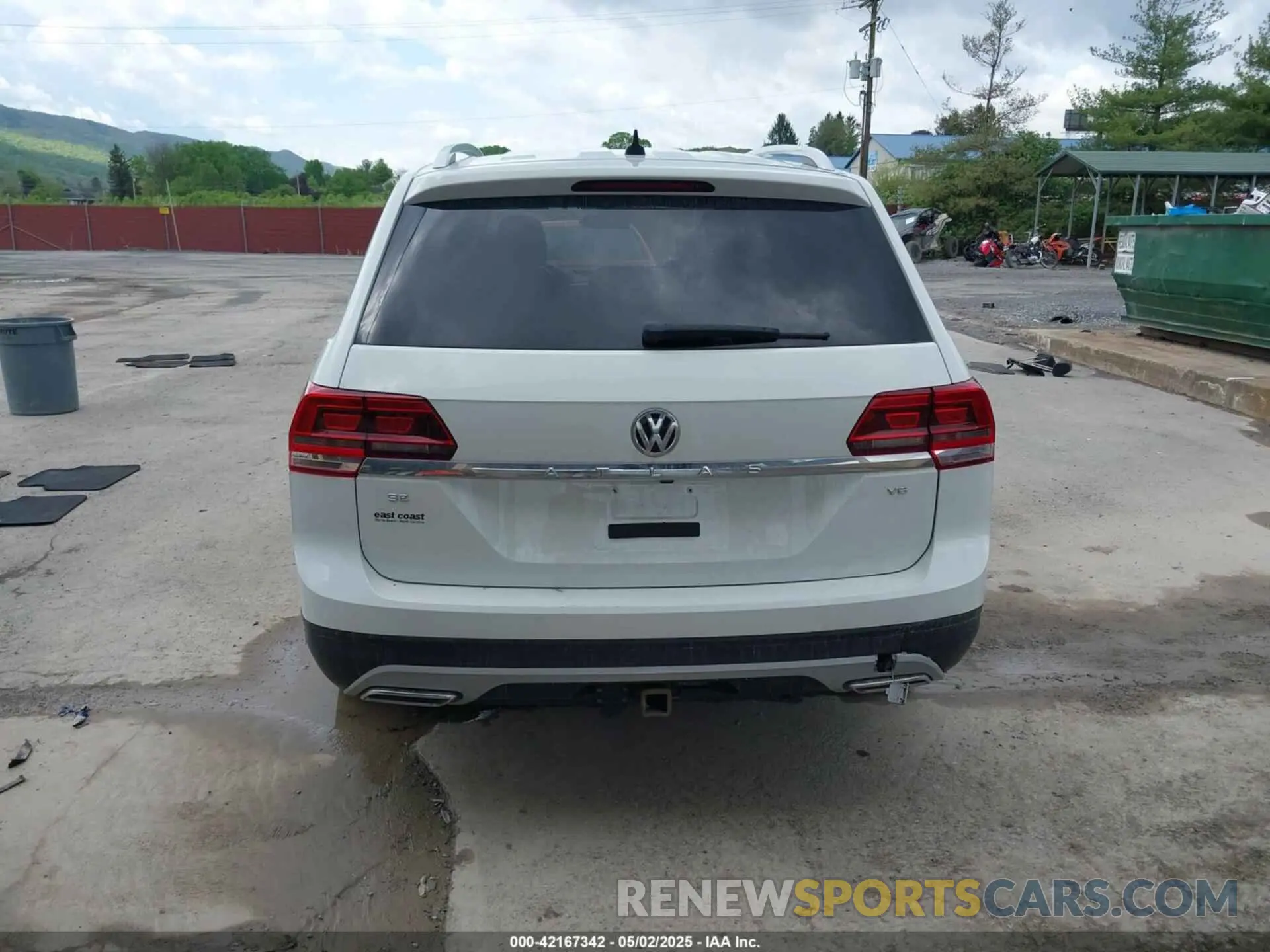 16 Photograph of a damaged car 1V2DR2CAXKC598265 VOLKSWAGEN ATLAS 2019
