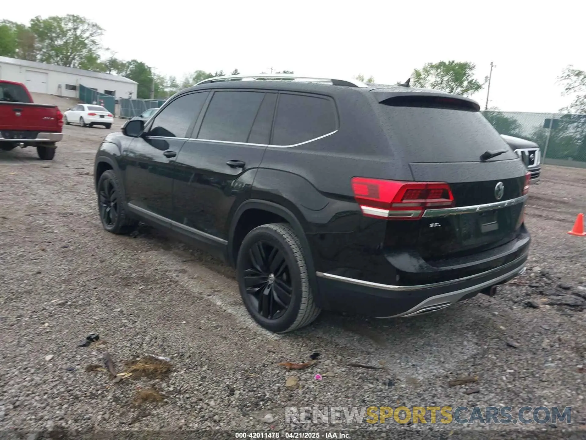 3 Фотография поврежденного автомобиля 1V2ER2CA2KC592691 VOLKSWAGEN ATLAS 2019