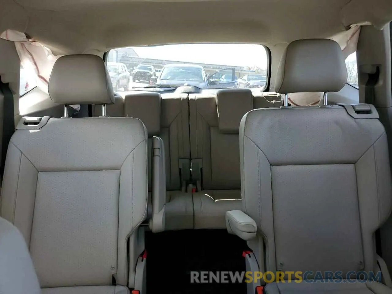 10 Photograph of a damaged car 1V2ER2CA3KC555133 VOLKSWAGEN ATLAS 2019
