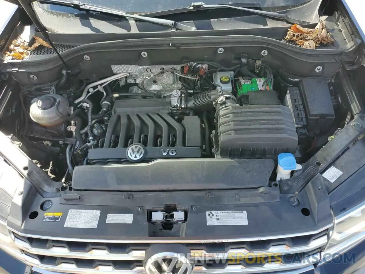 12 Photograph of a damaged car 1V2ER2CA3KC555133 VOLKSWAGEN ATLAS 2019