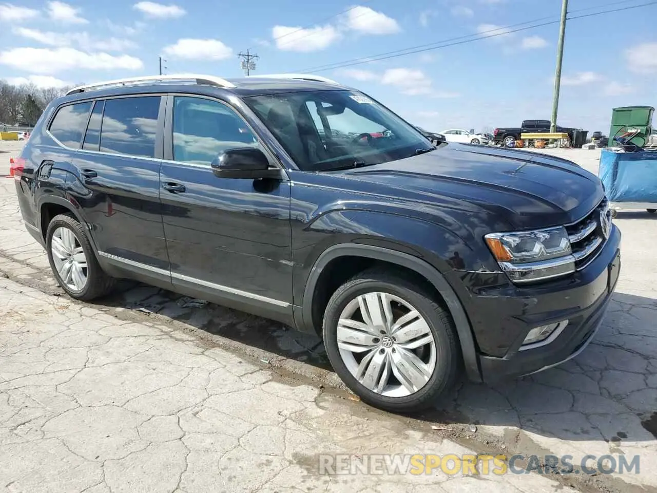 4 Photograph of a damaged car 1V2ER2CA3KC555133 VOLKSWAGEN ATLAS 2019
