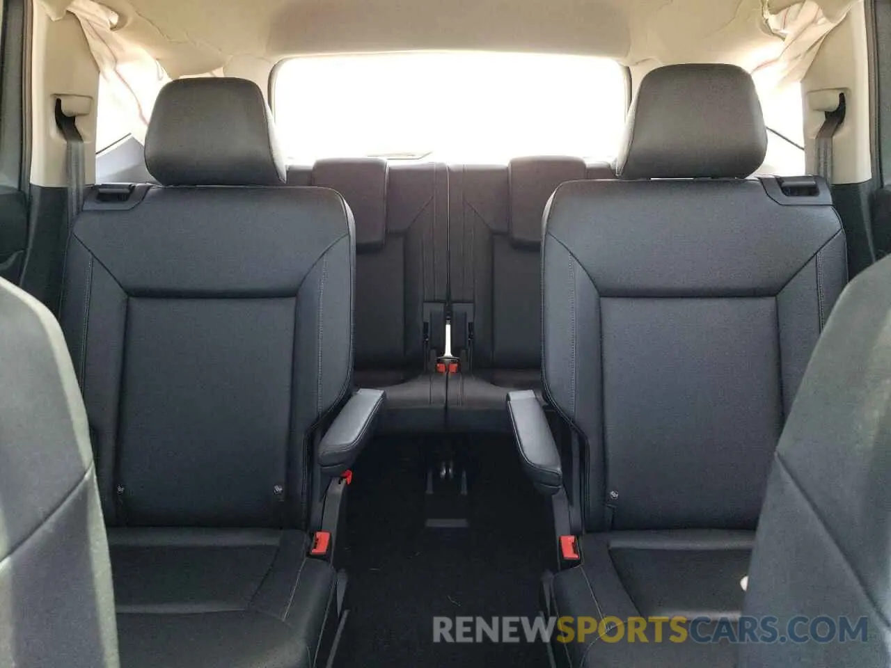 10 Photograph of a damaged car 1V2ER2CA8KC556357 VOLKSWAGEN ATLAS 2019