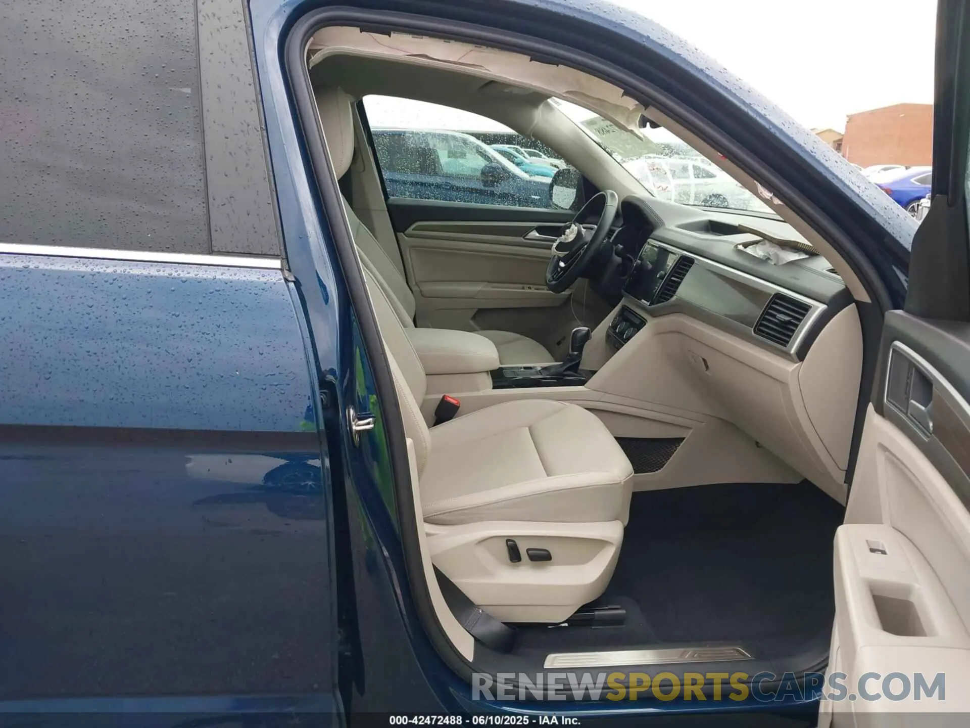5 Фотография поврежденного автомобиля 1V2ER2CA9KC604299 VOLKSWAGEN ATLAS 2019