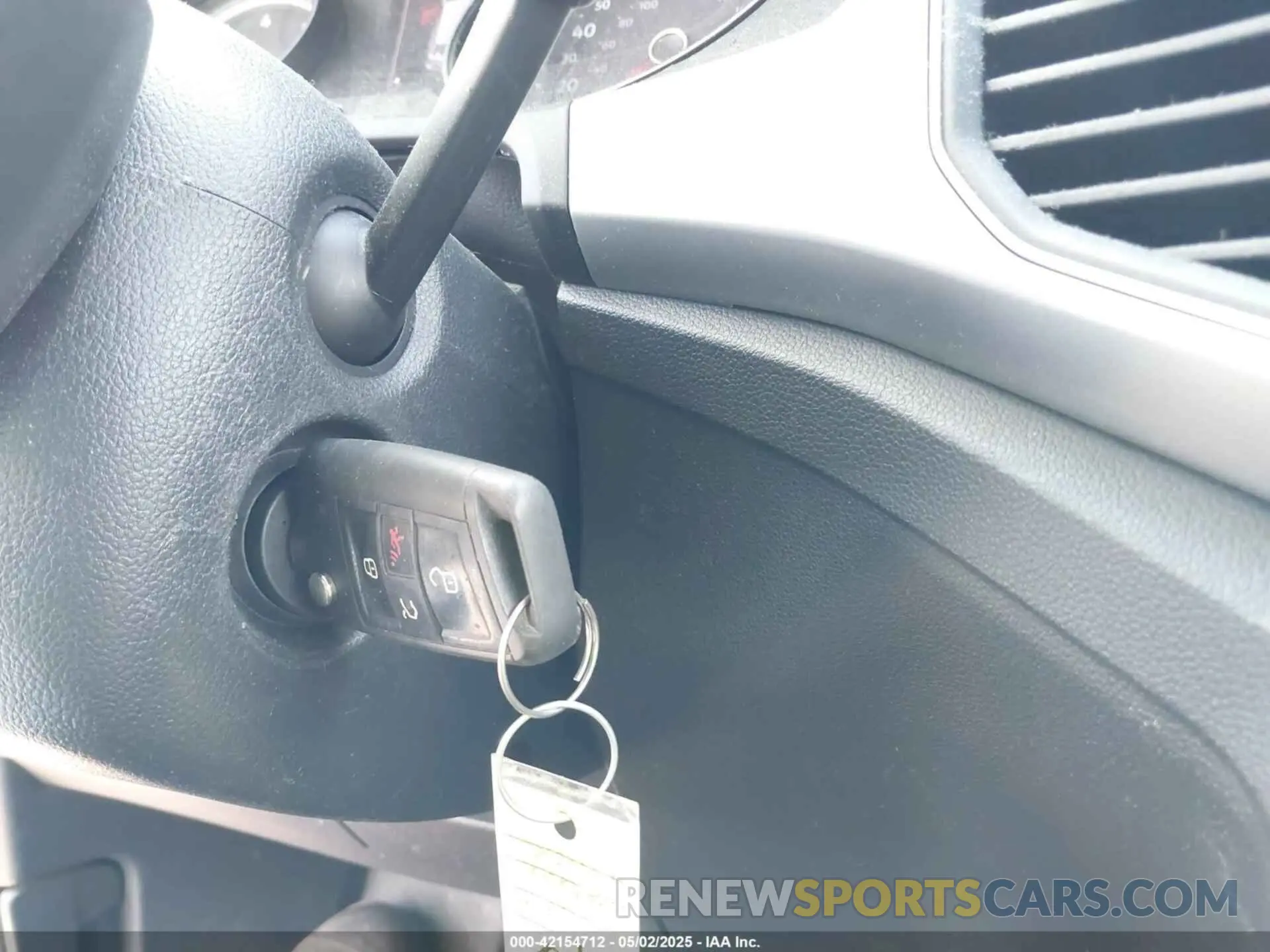11 Photograph of a damaged car 1V2GR2CA6KC552560 VOLKSWAGEN ATLAS 2019